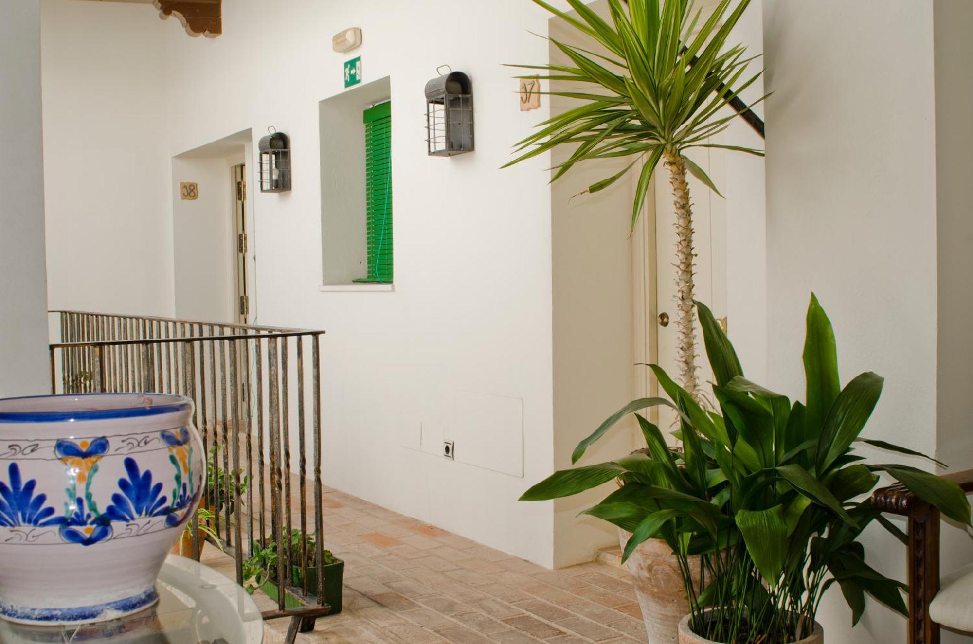 Hostal Sixto Rota Εξωτερικό φωτογραφία